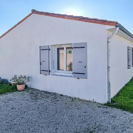 Amazing In Les Portes-en-Re