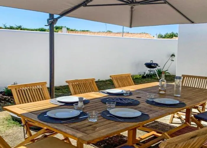 Amazing In بيت للعطل Les Portes-en-Re