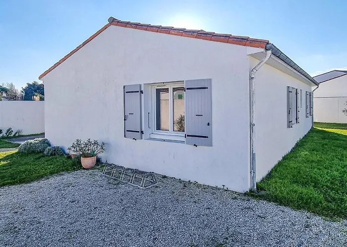 Amazing In Les Portes-en-Re